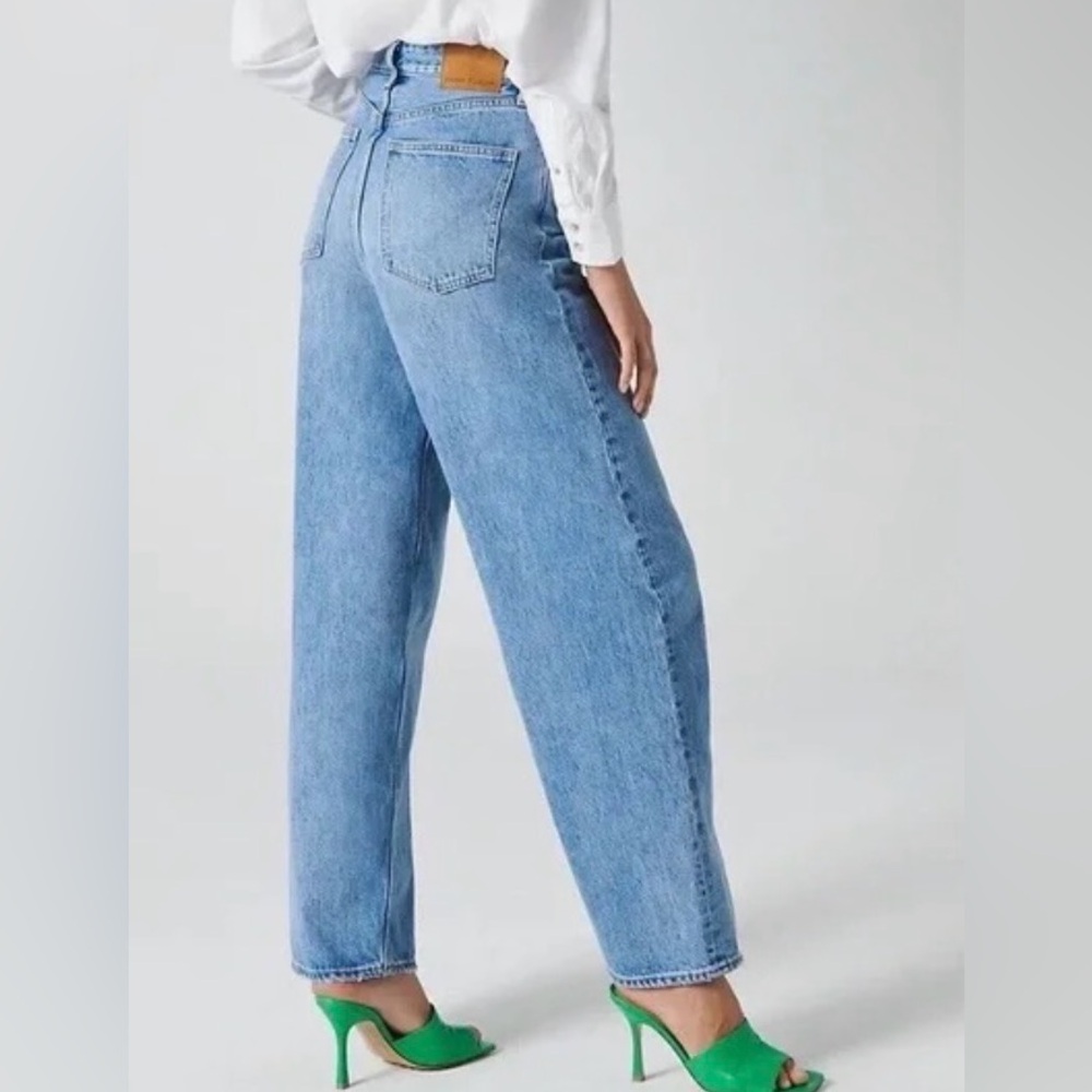 Aritzia Denim Forum Light Blue high rise Jeans size 29